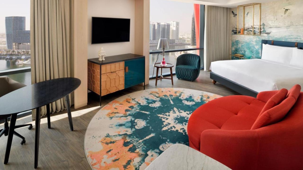 Hotel Indigo Dubai Downtown By Ihg Luaran gambar A room at the hotel
